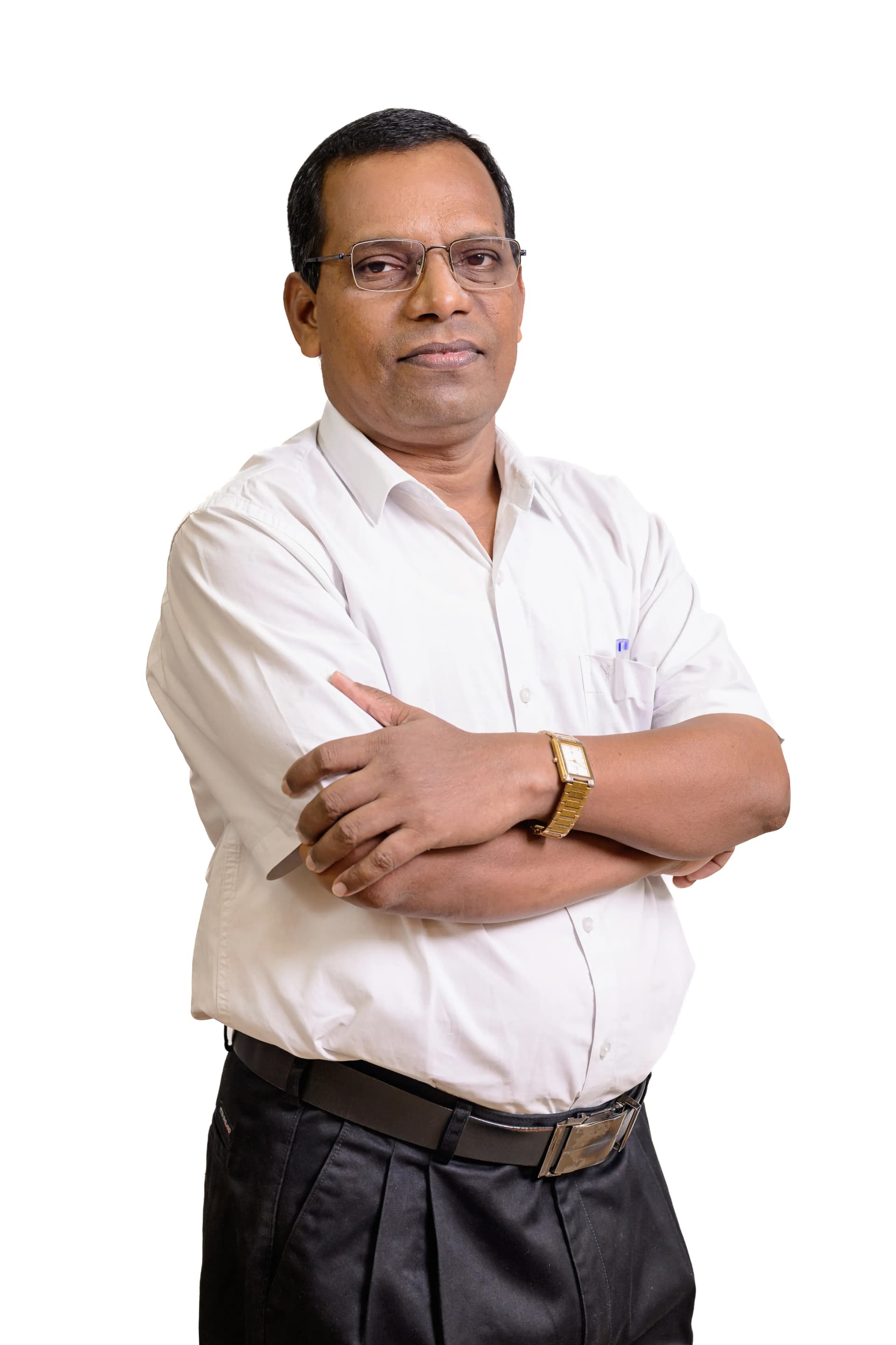 Dr Vinoth R